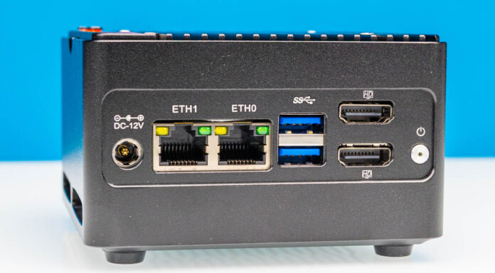 CWWK X86-P6 NAS Review an Intel N150 M.2 SSD Mini NAS CWWK Pocket Nas Pocket PC Black Rear 3