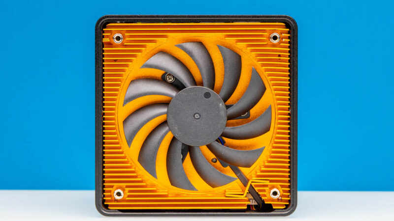 CWWK Pocket Nas Pocket PC Black Top Inside 1