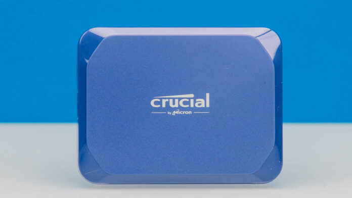 Crucial X10 2TB Top 1