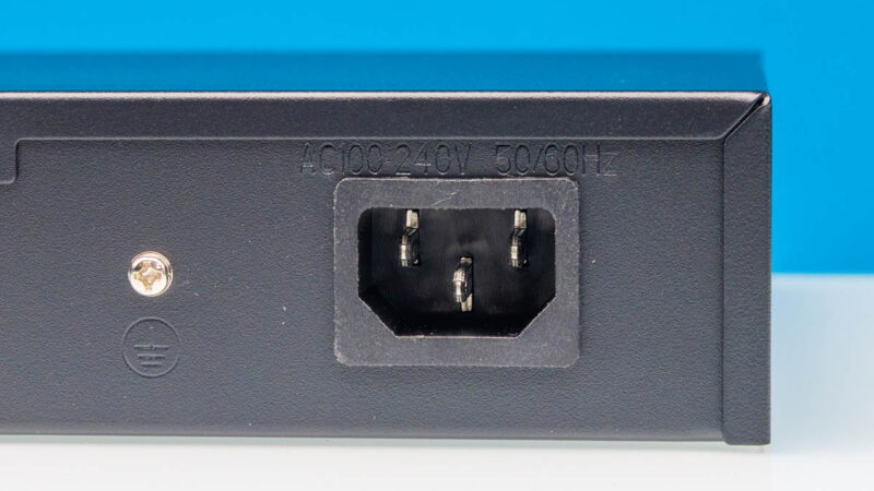 GiGaPlus GP S252402 24 Port 2.5G Ethernet Switch With 2x 10G SFP+ AC Power Outlet 1