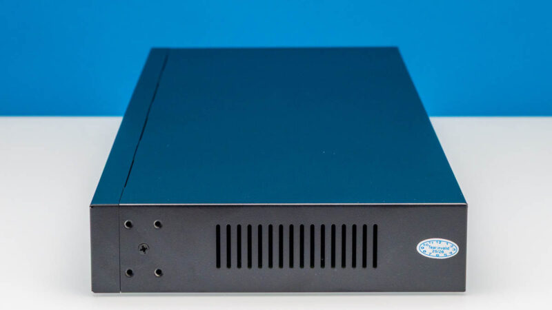 GiGaPlus GP S252402 24 Port 2.5G Ethernet Switch With 2x 10G SFP+ Side 1