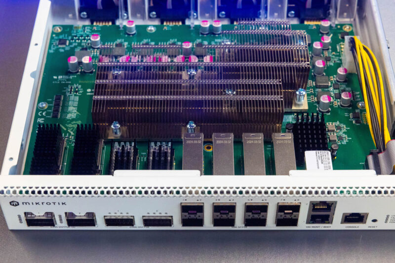 MikroTik CRS812 8DS 2DQ 2DDQ Internal Latvia 2