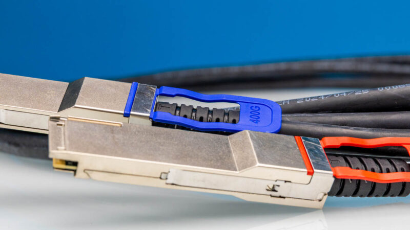 NVIDIA 800G OSFP To 2x 400G QSFP112 Passive Splitter Cable 980 9I80Q 00N02A 7