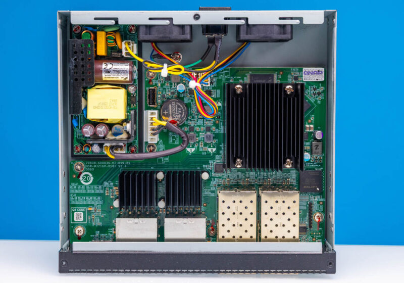 QNAP QSW M3216R 8S8T Internal Overview