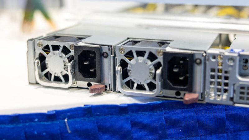 Supermicro ARS 121L NE316R At FMS 2025 Front Rear Power Supplies