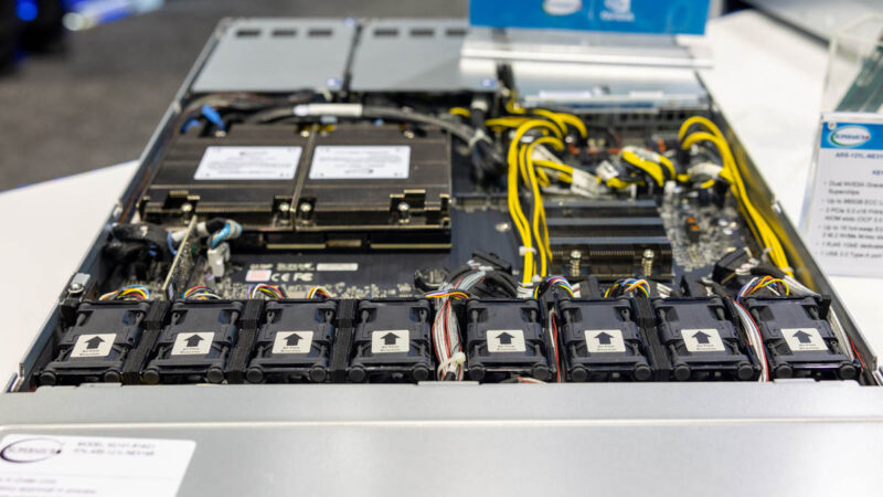 Supermicro ARS 121L NE316R At FMS 2025 Internal Overview