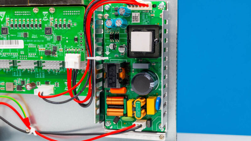 Vimin VM S251602P 16 Port 2.5G PoE Switch With 2x 10G SFP+ Battery 2