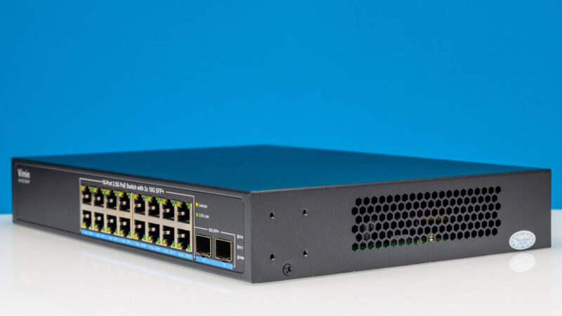 Vimin VM S251602P 16 Port 2.5G PoE Switch With 2x 10G SFP+ Front Angled 1