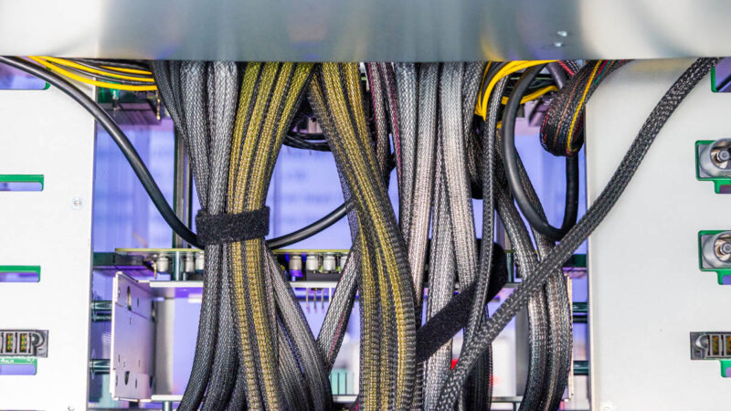 ASRock Rack 8U8X GNR2 SYN B200 Cable Management 4