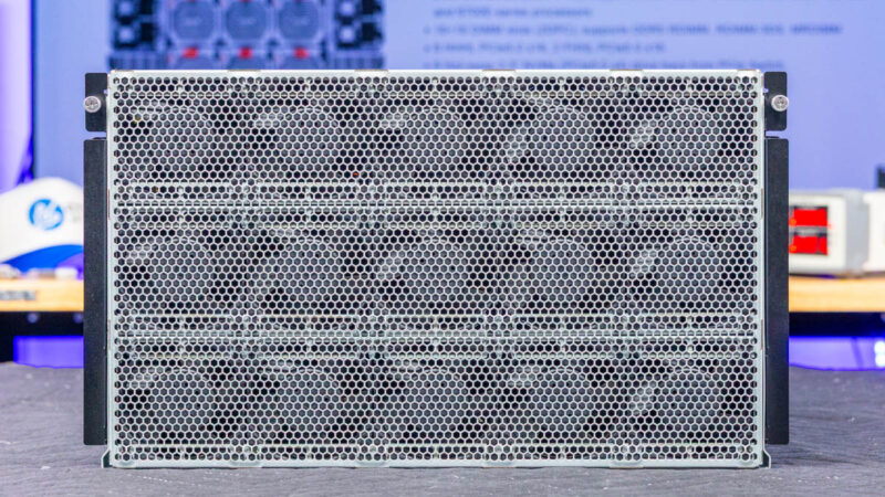 ASRock Rack 8U8X GNR2 SYN B200 Front 1