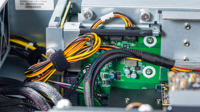 ASRock Rack 8U8X GNR2 SYN B200 Inside 16