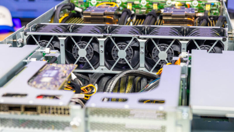 ASRock Rack 8U8X GNR2 SYN B200 Inside Fan Partition 1