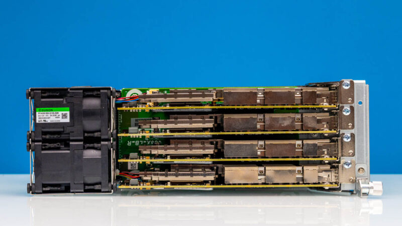 ASRock Rack 8U8X GNR2 SYN B200 NVMe Bay 12