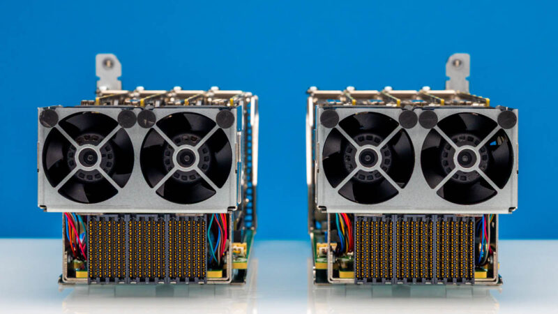 ASRock Rack 8U8X GNR2 SYN B200 NVMe Bay 5