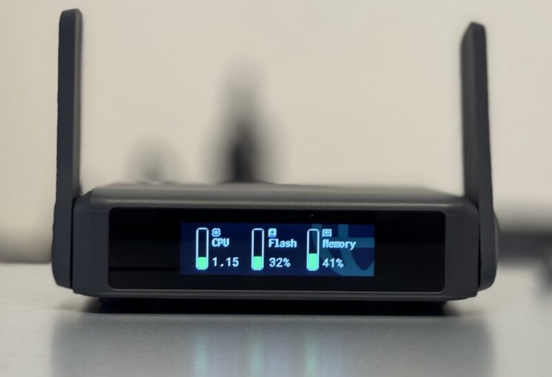 GL.iNet GL BE3600 Front Screen Large