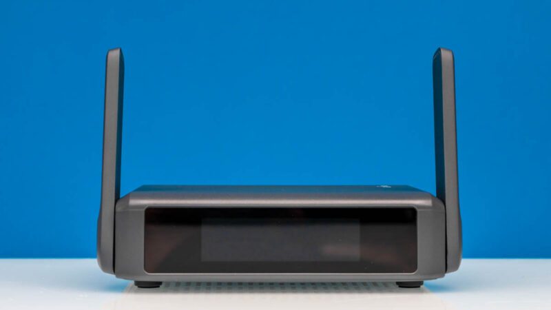 GL.iNet GL BE3600 Slate 7 Front 3