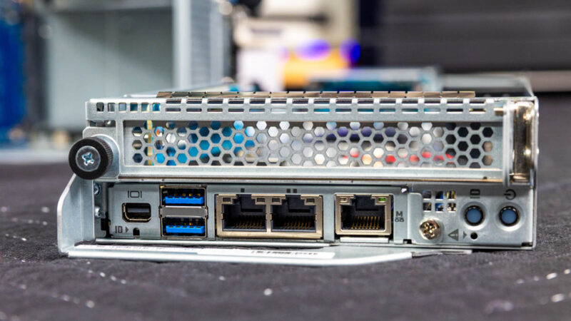 Gigabyte B343 C40 AAJ1 Node Ports 2