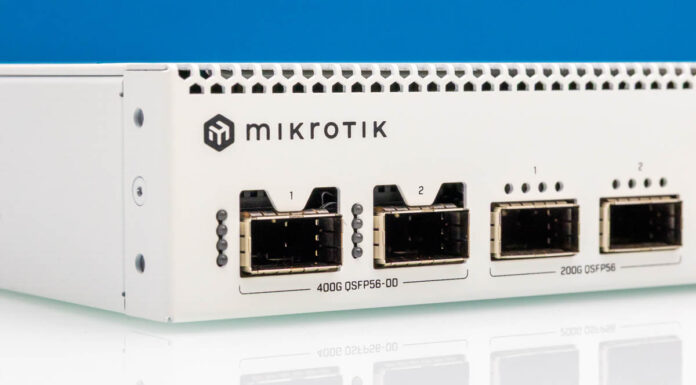 MikroTik Achieves 400GbE in Our MikroTik CRS812-8DS-2DQ-2DDQ-RM Review MikroTik CRS812 8DS 2DQ 2DDQ 400G QSFP56 00 Port 2
