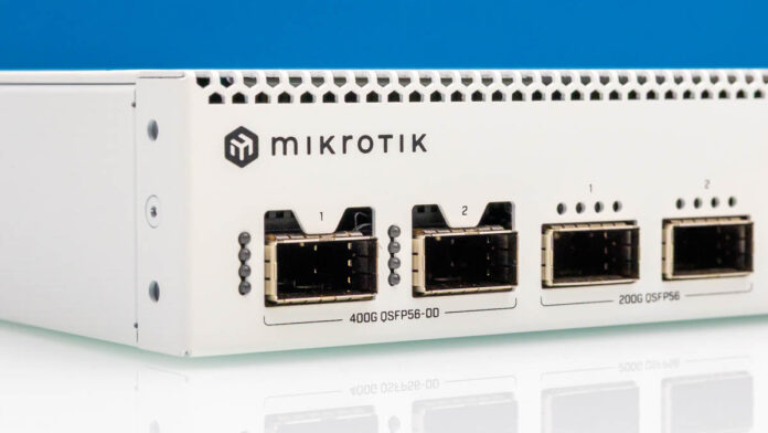 MikroTik CRS812 8DS 2DQ 2DDQ 400G QSFP56 00 Port 2 MikroTik CRS812 8DS 2DQ 2DDQ 400G QSFP56 00 Port 2