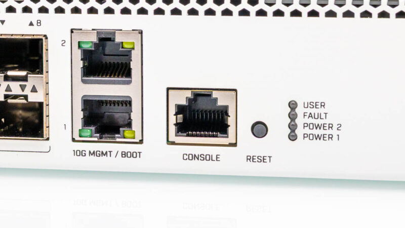 MikroTik CRS812 8DS 2DQ 2DDQ Console Port 1