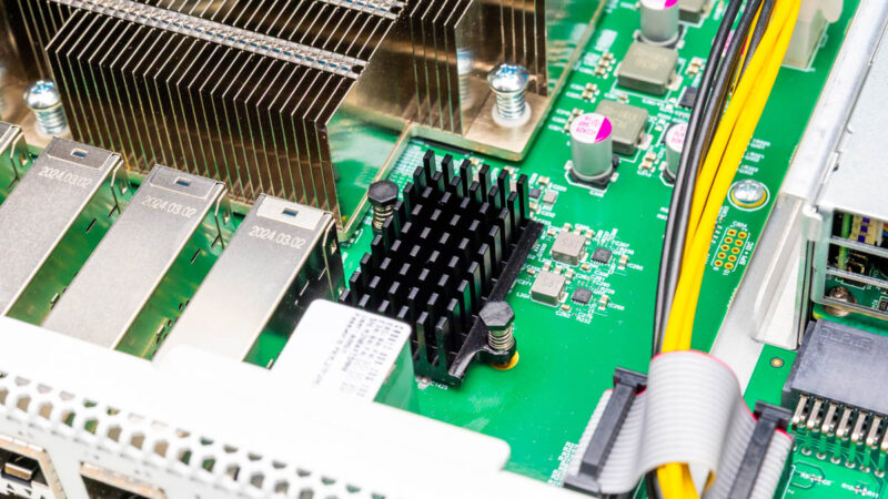 MikroTik CRS812 8DS 2DQ 2DDQ Inside 10