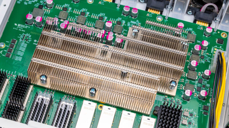 MikroTik CRS812 8DS 2DQ 2DDQ Inside 5