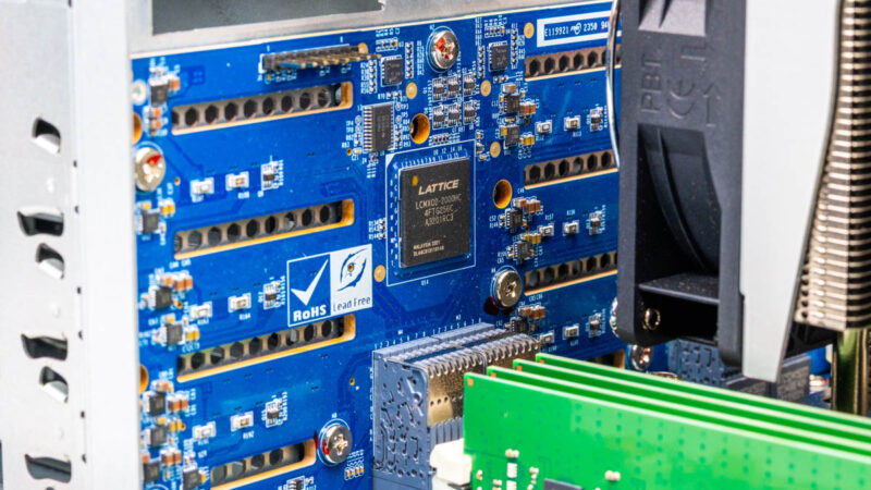 QNAP TS H1290FX Backplane 1