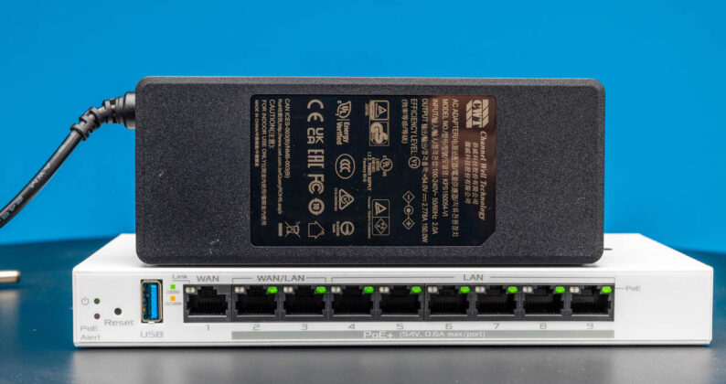 ASUS ExpertWiFi EBG19P Router and PoE Switch Mini Review - ServeTheHome