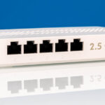 BrosTrend S2 5 Port 2.5GbE Switch Angle 1