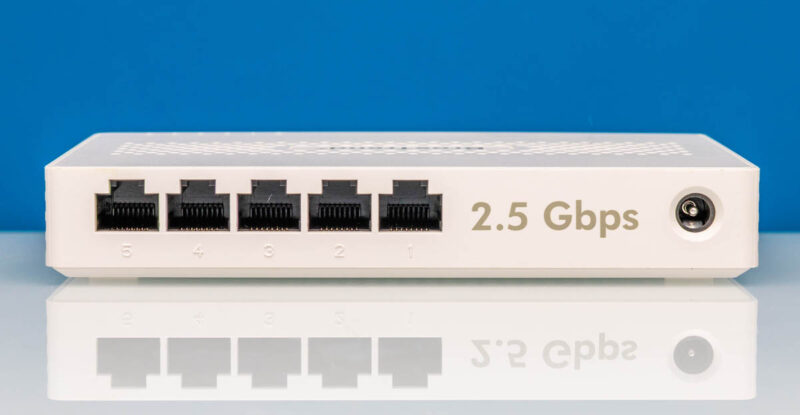 BrosTrend S2 5 Port 2.5GbE Switch Front