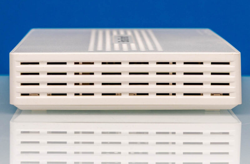 BrosTrend S2 5 Port 2.5GbE Switch Side 1