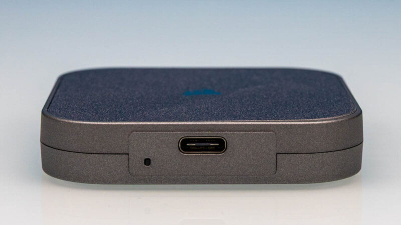 Corsair EX400U 4TB Front 1