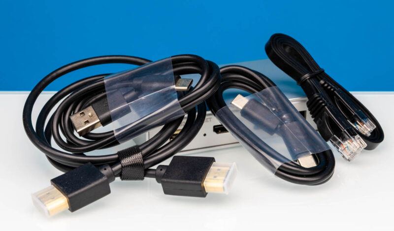 GL.iNet Comet PoE GL RM1PE Cables