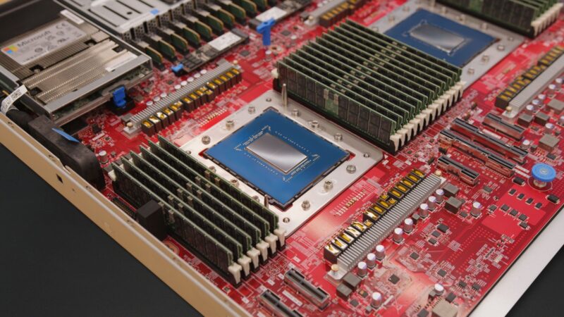 Microsoft Azure Cobalt 200 In Socket No Heatsink