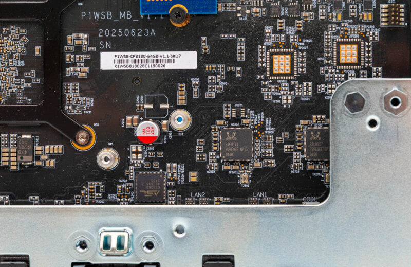 Minisforum MS R1 Internal SSD Side Realtek RTL8127 1