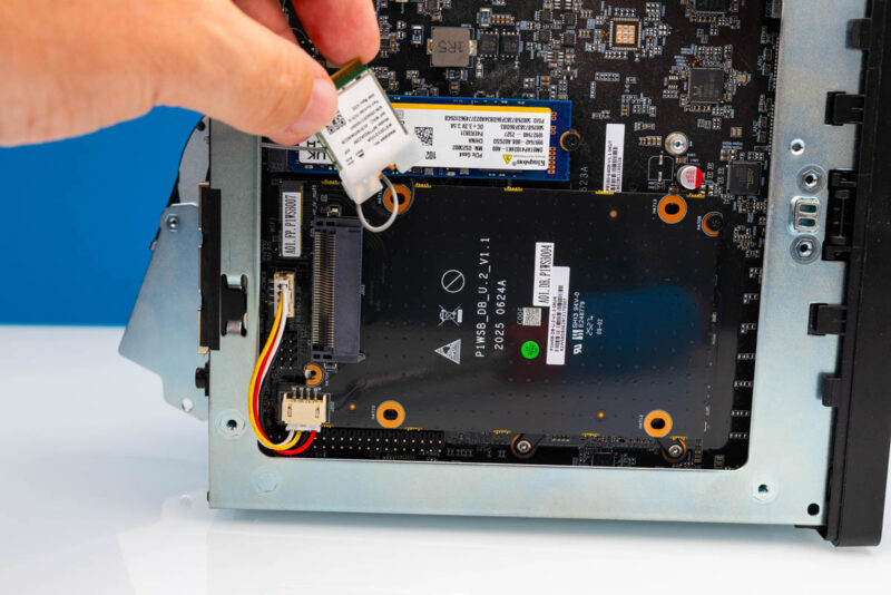 Minisforum MS R1 Internal SSD Side WiFi Out U.2 In 1