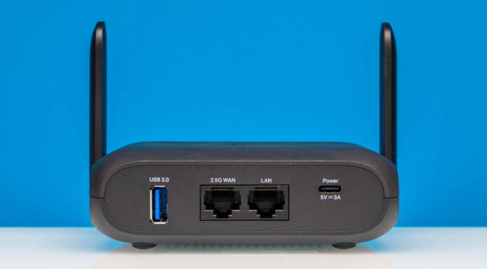 TP-Link BE3600 Wi-Fi 7 Portable Travel Router TL-WR3602BE Review TP Link BE3600 WiFi 7 Travel Router TL WR3602BE Rear