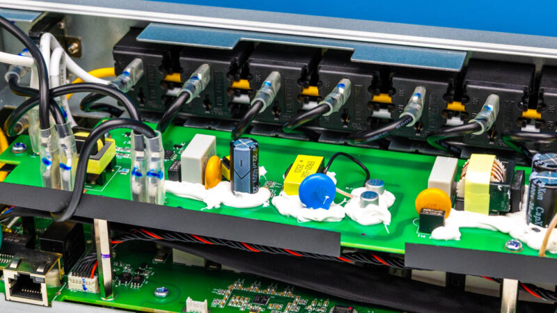 Ubiquiti Networks USP PDU PRO Inside 3