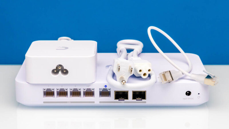 UniFi Cloud Gateway Fiber Accessories 1