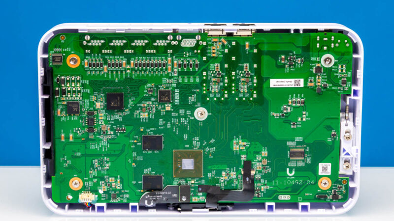 UniFi Cloud Gateway Fiber Inside 5