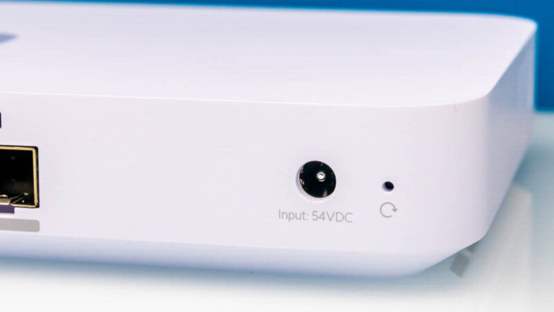 UniFi Cloud Gateway Fiber Power Input 1