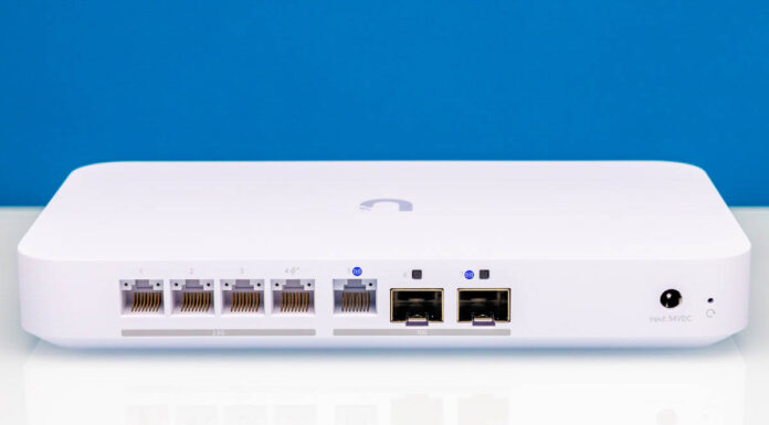 Ubiquiti UniFi Cloud Gateway Fiber UCG-Fiber Review UniFi Cloud Gateway Fiber Rear 3