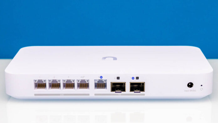 UniFi Cloud Gateway Fiber Rear 3 UniFi Cloud Gateway Fiber Rear 3