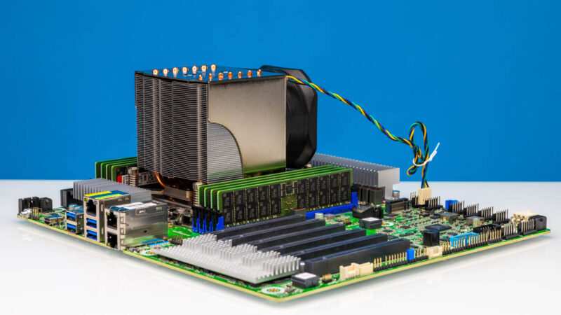 ASRock Rack AMPONED8 2T CM 7