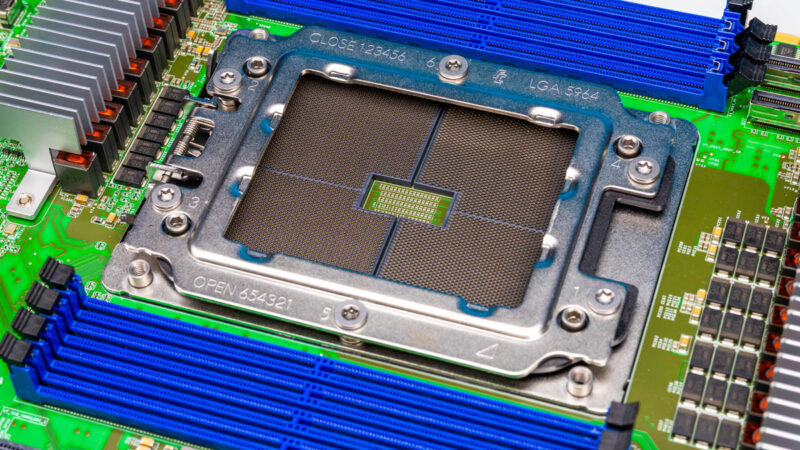 ASRock Rack AMPONED8 2T CM CPU Socket 1