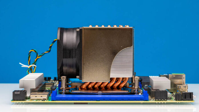 ASRock Rack AMPONED8 2T CM Dynatron W23 6