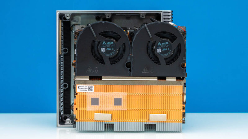 ASUS Ascent GX10 Inside 5