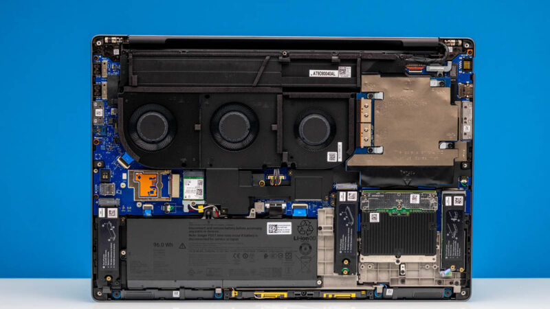 Dell Pro Max 18 Plus Inside 1