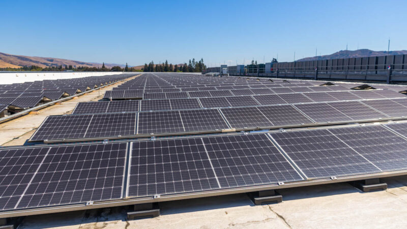 Equinix SV Roof Solar Panels