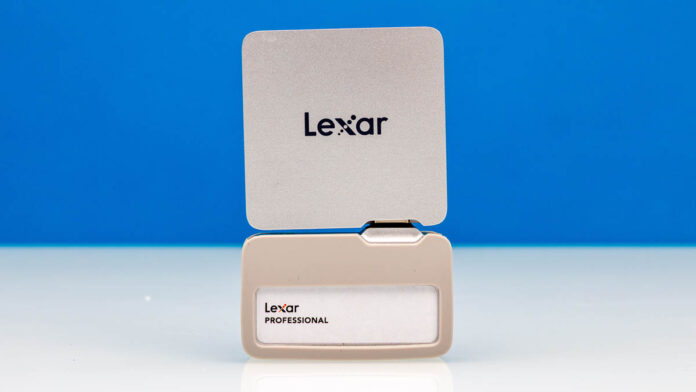 Lexar Professional Go Portable SSD With Hub Portable SSD And HUB 1